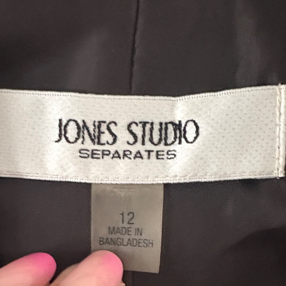 Jones Studio Elegant Black Blazer - Picture 2 of 5